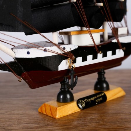 Ariadna ship, 20x5x19cm, black sails-3
