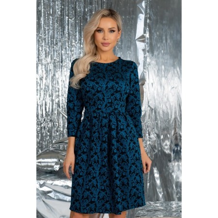 Women's dress, size 42-4