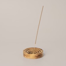 A solid cedar array stand, firing, 10 x2.5 cm