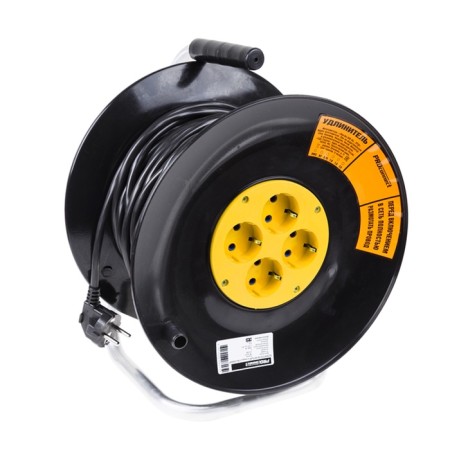The extension cord on the reel 4 nests with/h 30 m 3x1 mm² Standart Proconnect