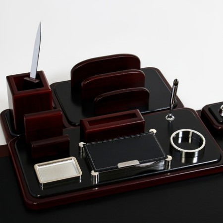Table 6B1 set (quaranda, sub-d/handle, visits, tray, sediment, block d/papers)-1