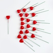 Figure for crafts and decor on the wire 