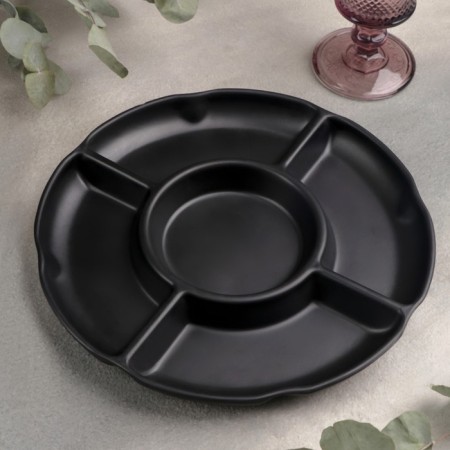 Menzhitsa "Black East", 25 × 25 × 2.5 cm, diameter of the central compartment 11 cm, black color