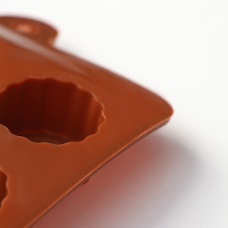 Condody shares form for chocolate, silicone, 20 × 11 × 1.5 cm, 15 cells (2.5 × 2.5 × 1.5 cm), brown color-4