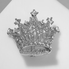 Brooch 