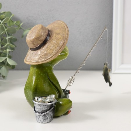 Souvenir Polystone Lak "Frying-Rybachok" 15.5x11.8x13.8 cm-3