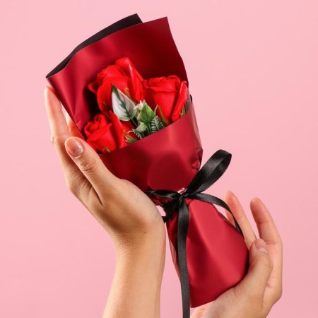 Bouquet of soap roses, red