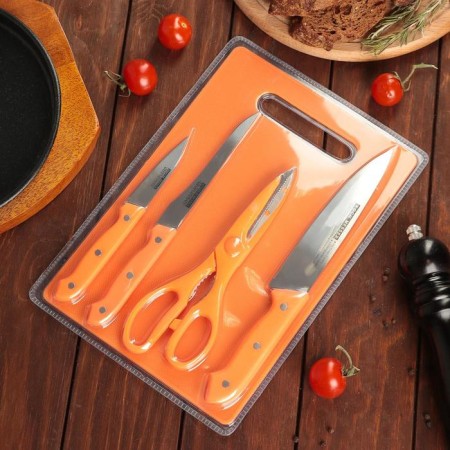 A set of kitchen supplies, 5 objects: knives 7.5 cm, 12.5 cm, 17.5 cm, scissors, board 29 × 20 cm, color mix