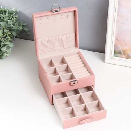 Casket to the leatherette for jewelry "Sugar cotton wool" 16x16x11.8 cm-1
