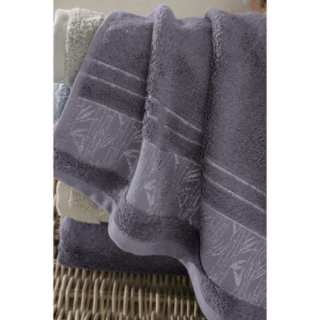 Tainted Bamboo Arya Home, 550 gr, size 70x140 cm, the color is lightly purple-1