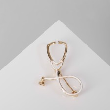 Brooch 