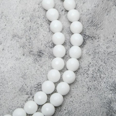 Beads on threads ball No. 10 faceted “agate white” (38 beads)