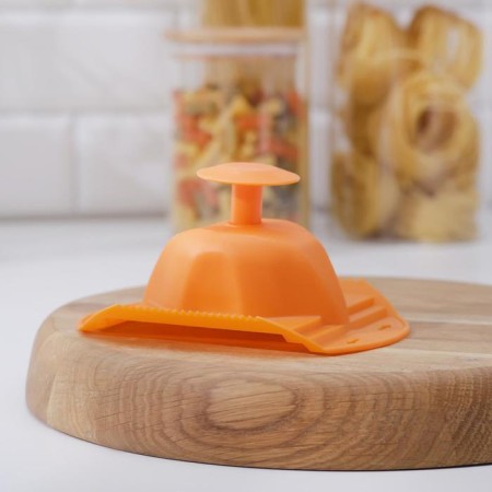 Vegetable manager, orange color-1