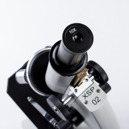 Laboratory microscope in the case-5