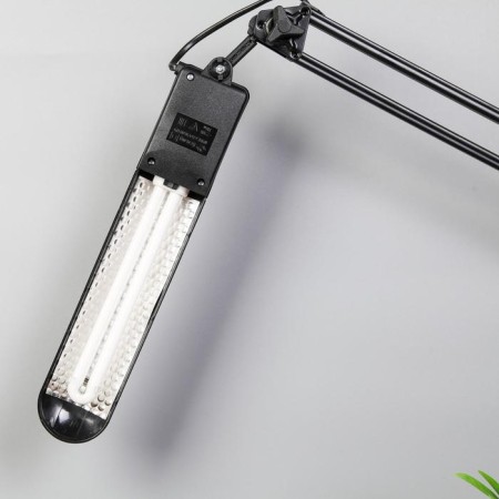 The tabletop on the Delta clamp with the APP (2G7, Cull, 11 W, 220 V) Black-2