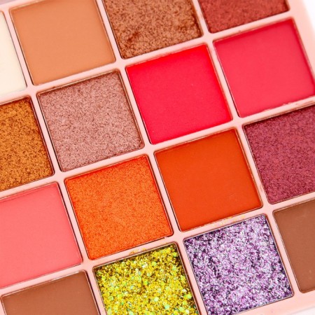 Palette of shadows for the eyelids, 16 colors-4