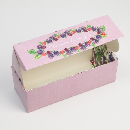 Confectionery packaging, cupcake box with a window, “berry”, 26 x 10 x 8 cm-2