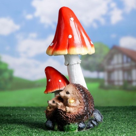 Garden figure "Hedgehogs under mushrooms" 15x16x31cm-1