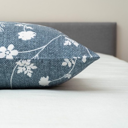 Set 1.5 joint venture: blanket 145x220 cm, sheet 150x220 cm, pillowcases 50x70 cm - 1 pcs-3
