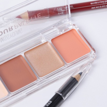 A set of professional cosmetics "Miss Young" No. 6-5