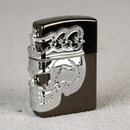Lighter gasoline "King", 5.5 x 3.8 cm.-2