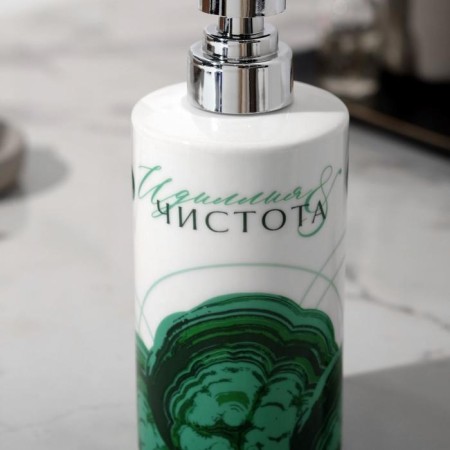 A dispenser for liquid soap "idyll", 350 ml.-2