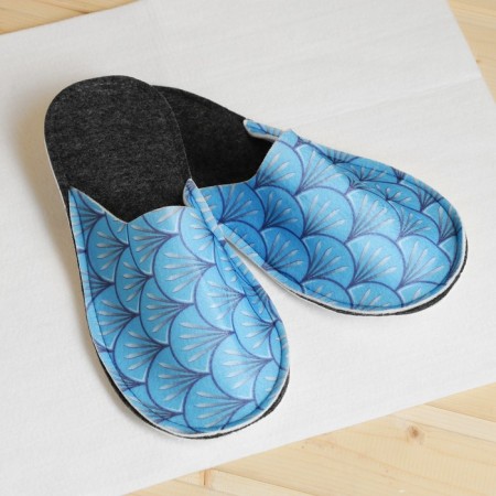 Set for a bath with a print "Water Dragon": a hat, slippers, rug, blue, p. 41-43-3