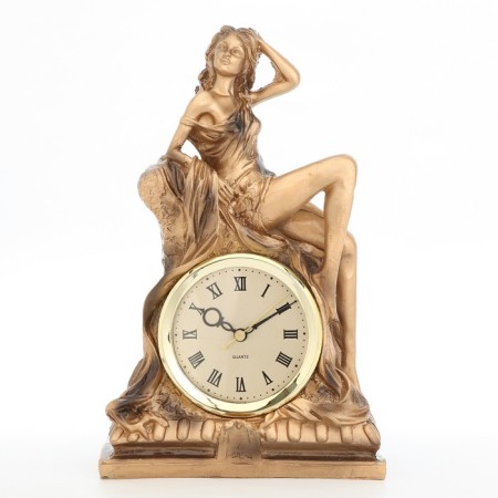 Table hours "Fireplace. Girl", discrete move, dial D-8.5 cm, 19 x 29 cm, aa