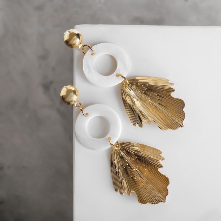 Earrings with pearl "sia" leaflet, white color in gold-4