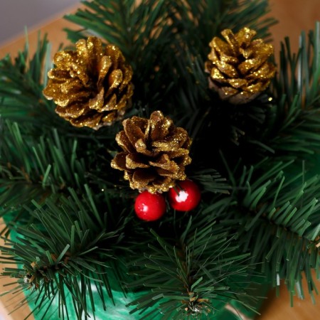 New Year's composition "Bryliy" cones gold+berries 20 cm-1
