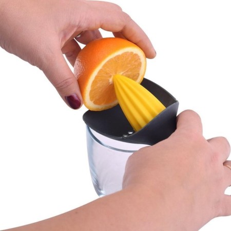 Juicer for citrus fruits with filter-5