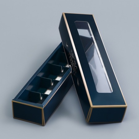 Box for 5 sweets with a shell, with a “men's forar” window, 21 x 5 x 3.3 cm. Confectionery packaging-3