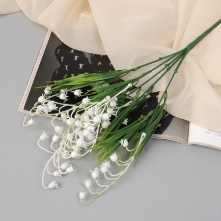 Bouquet "Landy Maisky" 29 cm, white