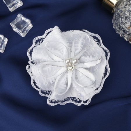 Hair elastic band Bant "Schoolgirl" lace and beads, D-7 cm, white