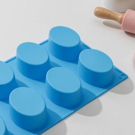 The form for baking is the “figure. Ellipse smooth ”, silicon, 28.5 × 17.2 cm, 8 cells (7.4 × 5.2 × 3 cm), mixing color-2