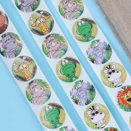 Stickers in the roll "Animals", 500 pcs, 2.5 x 2.5 cm-3