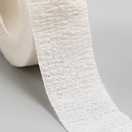 The bandage is self -fixed with a bitter impregnation, 2.5 cm, max. Extensibility 4.5 m, white-2
