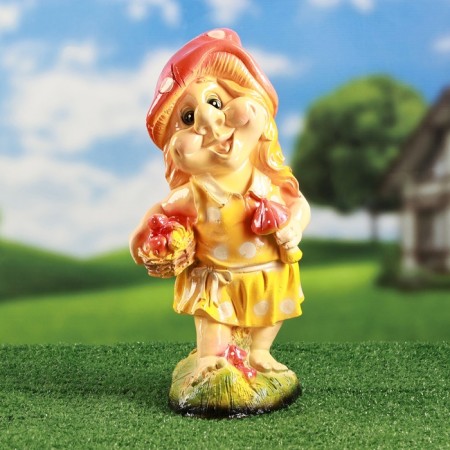 Garden figure "Dwarf with fly agaric" 34x19cm