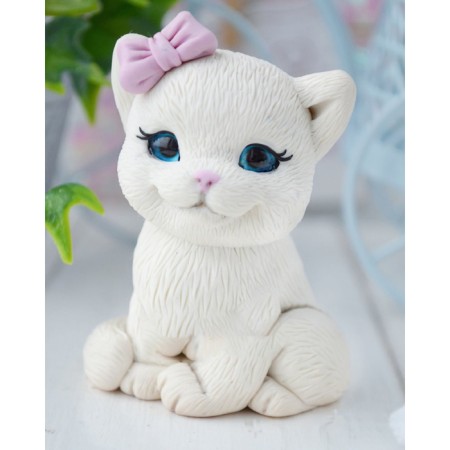 Silicone form for soap "A cat with a bow"