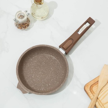 Granite Brown pan, d = 18 cm, anti -stick coating, removable pen, mix color-1