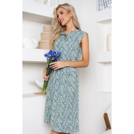 Women's dress, size 44-1