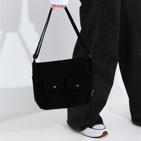 Youth bag with zipper, black color-2