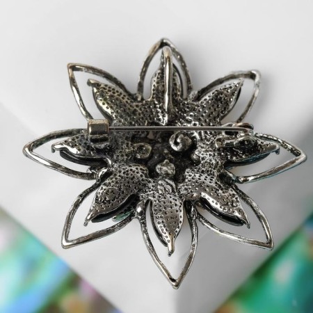 Galiotis brooch-column magnolia, green color in black silver-1