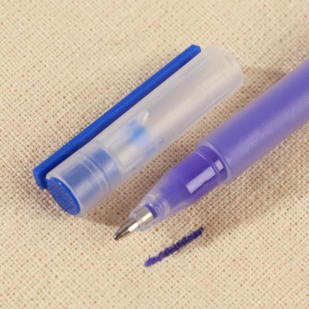 The fabric handle is thermal -based, the color is blue-1