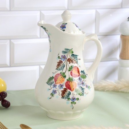 A jug "strawberry", with a lid, 2 l, 10 × 27 cm, 1 variety, aut. Rogocha N.V.-2