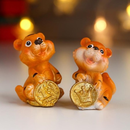 Souvenir Polystone "Tigrush with gold coins" MIX 4x2.5x3 cm