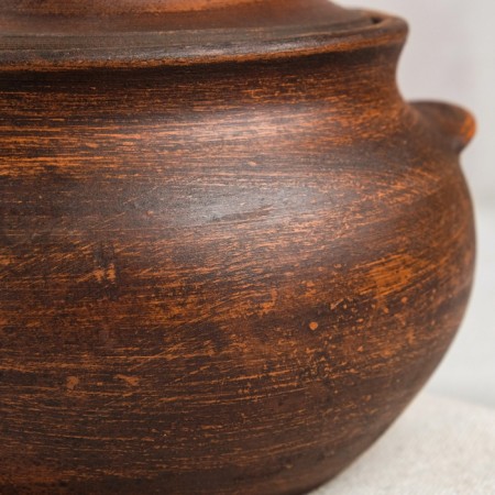 A baking pot with a lid "Loli", smooth, red clay, 0.6 l-3