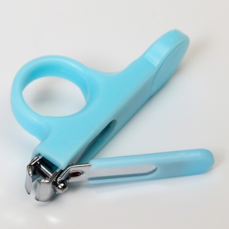 A childcare kit, 6 items: a children's comb, a brush, a knife with a cover, safe scissors with a cap, for a boy-2
