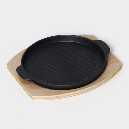 The cast -iron pan on the wooden stand “Circle. Grill ", 25 × 21.3 cm, black color