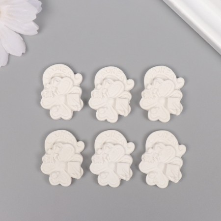 Decor for the creativity of Polystone "Clover for good luck" White set 6 pcs 2.2x3 cm-2